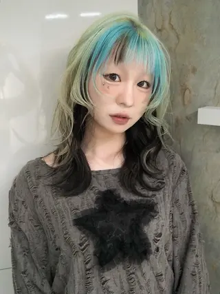 ロング 大谷 百音のヘアスタイル