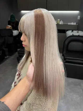 セミロング カラー 名古屋／デザイン／ ブリーチ/松井亮磨のヘアスタイル