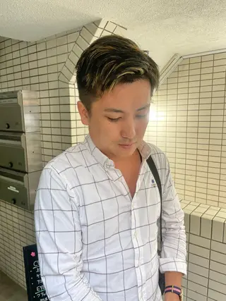 カラー メンズ 小原 慧美のヘアスタイル