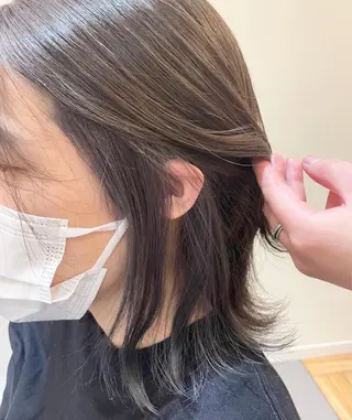 ミディアム カラー 阪上 沙織のヘアスタイル