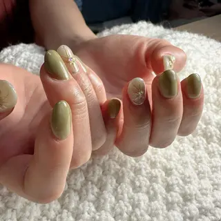 ネイル 新山 聖のネイルデザイン