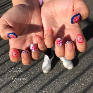 ネイル Gracias. rieのネイルデザイン