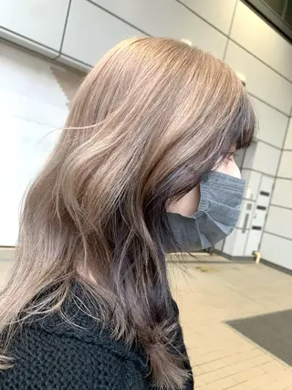セミロング カラー Zina天王寺 CHIAKIのヘアスタイル
