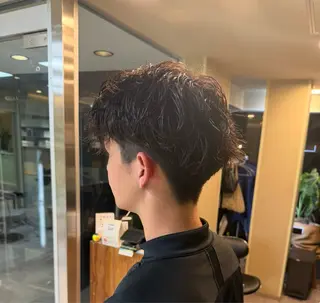 パーマ メンズ 八村 一花のヘアスタイル