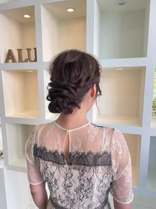 ロング ヘアアレンジ マキノ キョウカのヘアスタイル