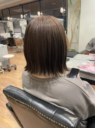 カラー 成瀬 妃生路のヘアスタイル