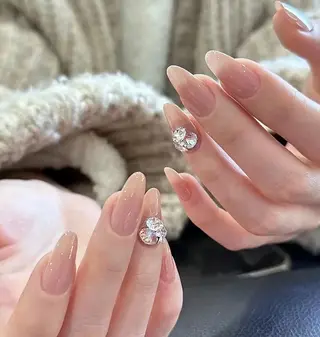ネイル MoonNail ユリ🌸のネイルデザイン