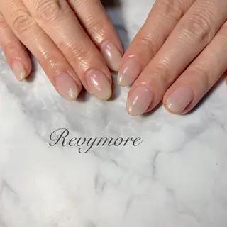 ミディアム ネイル nail salon Revymoreのネイルデザイン