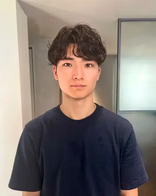 パーマ メンズ 【センターパート】 ETO／江藤翼の眉毛・アイブロウイメージ