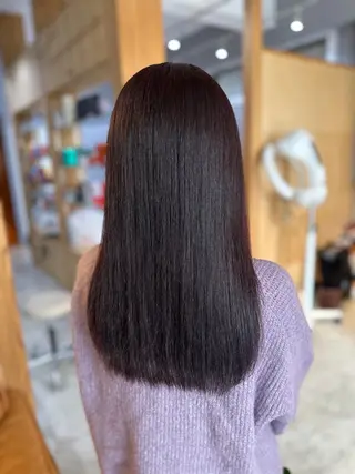 ミディアム miloc MOMOKAのヘアスタイル
