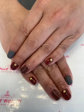 ネイル ネイルリボン 受付スタッフのネイルデザイン