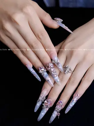 ネイル mymy beauty所属・ドラ Nailsのネイルデザイン