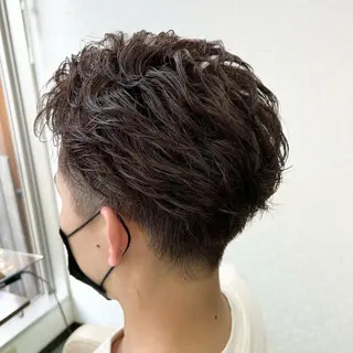 ショート パーマ メンズ 甲田 豪徳のヘアスタイル