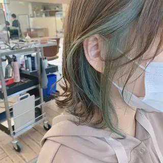 ミディアム カラー 綿貫 美雪のヘアスタイル