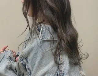ロング ayaka 縮毛矯正レイヤーのヘアスタイル