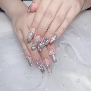 ネイル uu ネイルサロン関内🌼のネイルデザイン