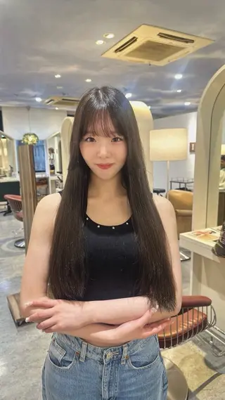 ロング レイヤーカット/ 艶カラー/YUKAのヘアスタイル