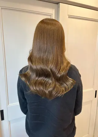 ロング allum SAKURAのヘアスタイル