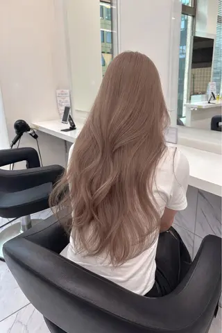 カラー 透明感ベージュ🤎 ナチュラルレイヤーのヘアスタイル