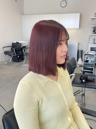ショート カラー 鶴町 桃香のヘアスタイル