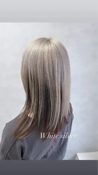 ロング かがみ/メンテナンス カット無料のヘアスタイル