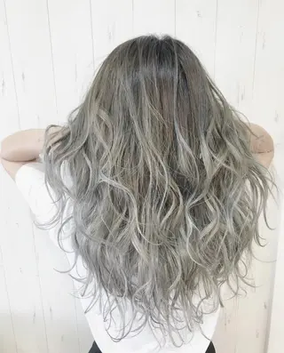 セミロング カラー 【毎朝セット3分】 メンズパーマ　真人のヘアスタイル