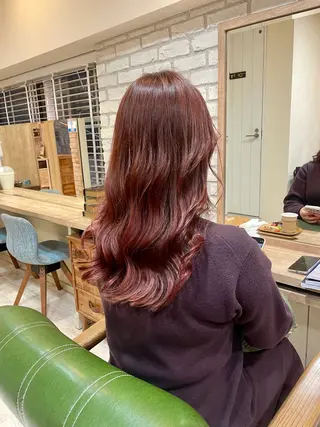 ロング カラー 清水 有実子のヘアスタイル