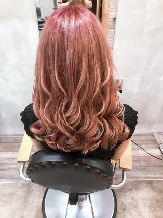 ロング カラー 中村 優志のヘアスタイル