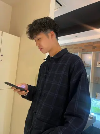 パーマ メンズ ヨシカ/透明感カラー 酸性ストレートのヘアスタイル