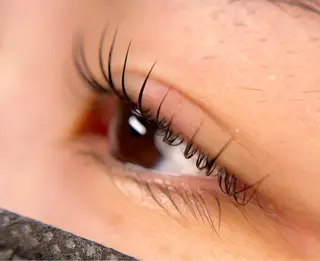 マツエク・マツパ Lien .nahoのエステ・リラクイメージ