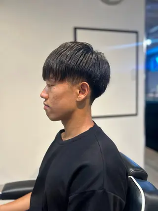 ショート メンズ SYUYA/パーマ/ センターパートのヘアスタイル