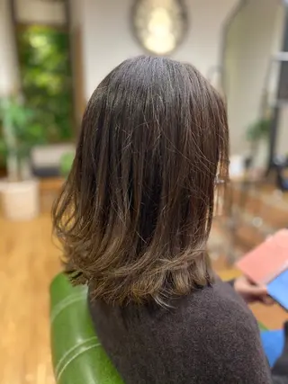 ミディアム カラー 山﨑 優真のヘアスタイル