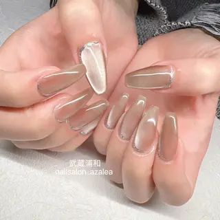 ネイル R inのネイルデザイン