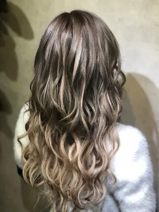 ロング 西村 雄二/エクステのヘアスタイル