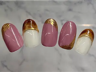 ネイル AYA Reginaのネイルデザイン