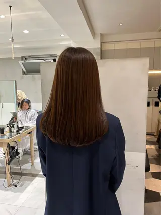 セミロング 似合わせカットカラー 💎モエのヘアスタイル