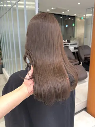 カラー kou🌥️レイヤー /艶カラーのヘアスタイル
