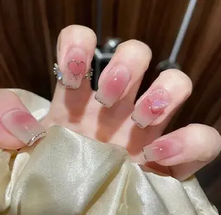 ネイル Theone栄店 伊藤のネイルデザイン