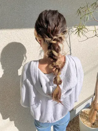 ロング 桑原 菜摘のヘアスタイル