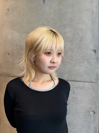 ショート カラー レイヤー/ブロンド 透明感カラー/ヒロトのヘアスタイル