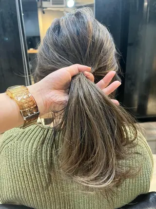 ロング カラー ヘアアレンジ メンズ キッズ ネイル マツエク・マツパ アイブロウ 透明感カラー🤎 ゆりのヘアスタイル