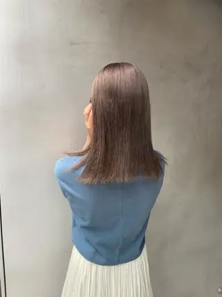 ミディアム shiori ﾍﾞｰｼﾞｭｶﾗｰのヘアスタイル