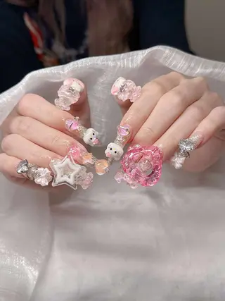 ネイル Lee Nailsのネイルデザイン