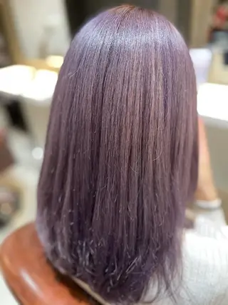 セミロング カラー Avery SHINのヘアスタイル
