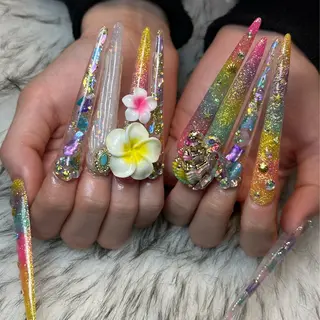 ネイル 出羽 奈津季のネイルデザイン