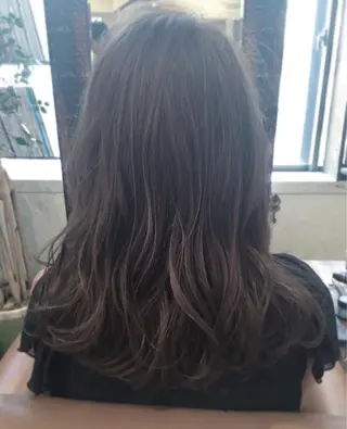 ミディアム セミロング ロング カラー ヘアアレンジ 谷﨑 仁美のマツエク・マツパデザイン