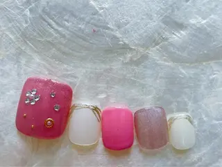 ネイル mogunail &blowのネイルデザイン