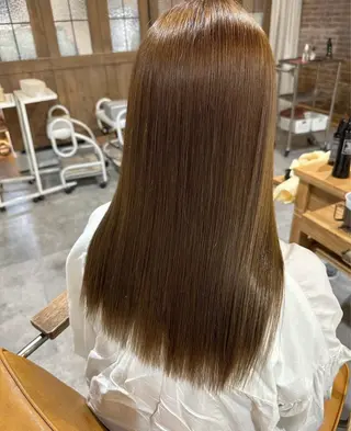 ロング 韓国風レイヤー× くびれヘア艶髪のヘアスタイル