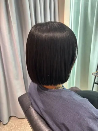 ミディアム 伊藤 花音のヘアスタイル