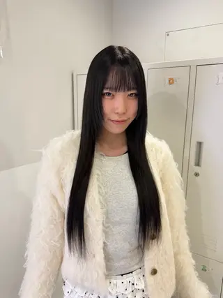 ロング カラー 🦋REISA🦋 エクステ×ハイトーンのヘアスタイル